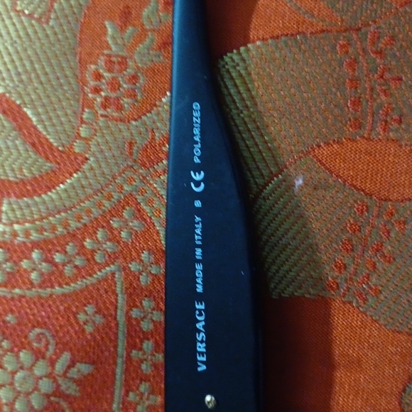 Versace sunglasses - Picture 3 of 5